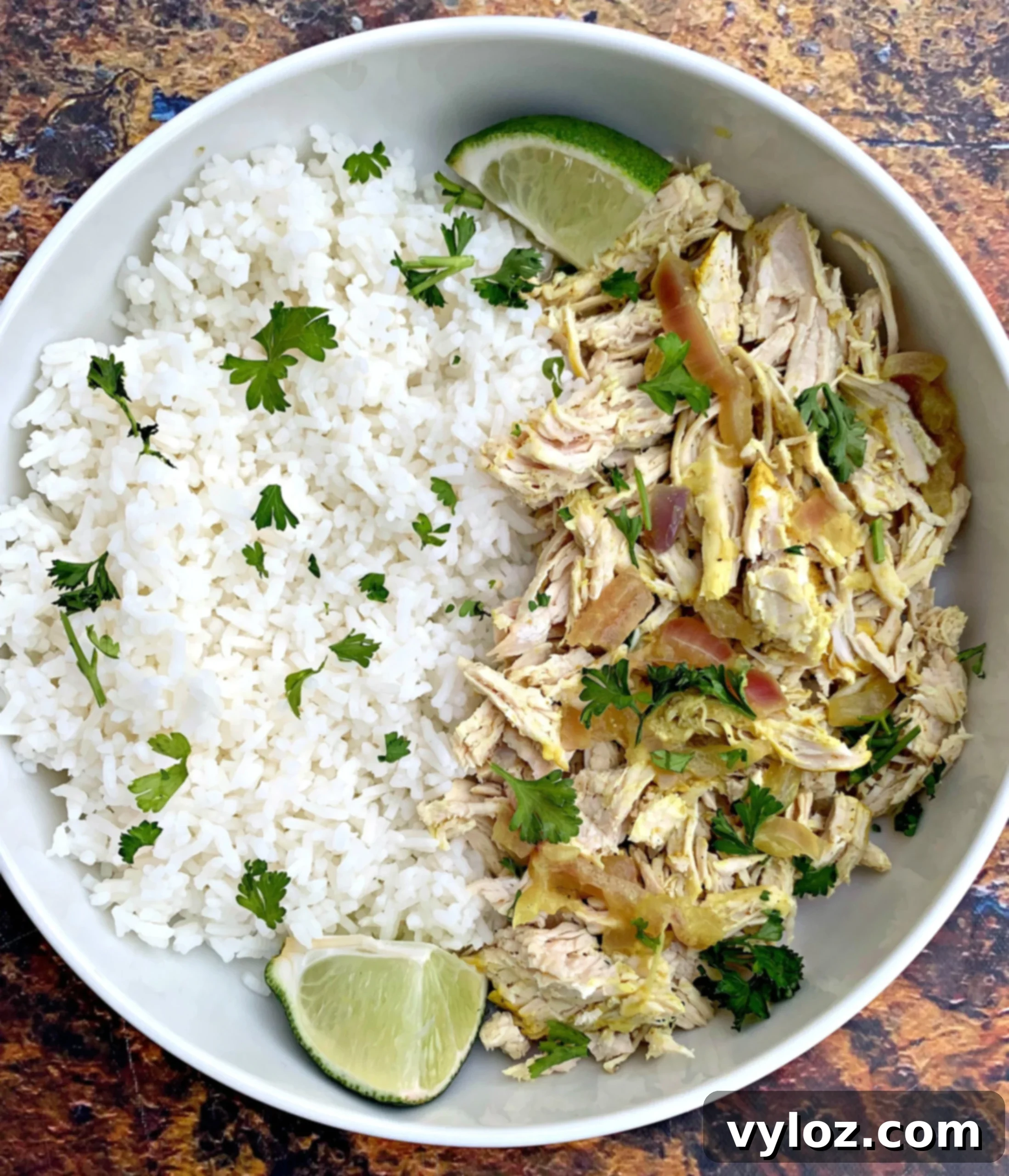 Easy Slow Cooker Curry Chicken Rice Bowls 1 featured 11393 scaled