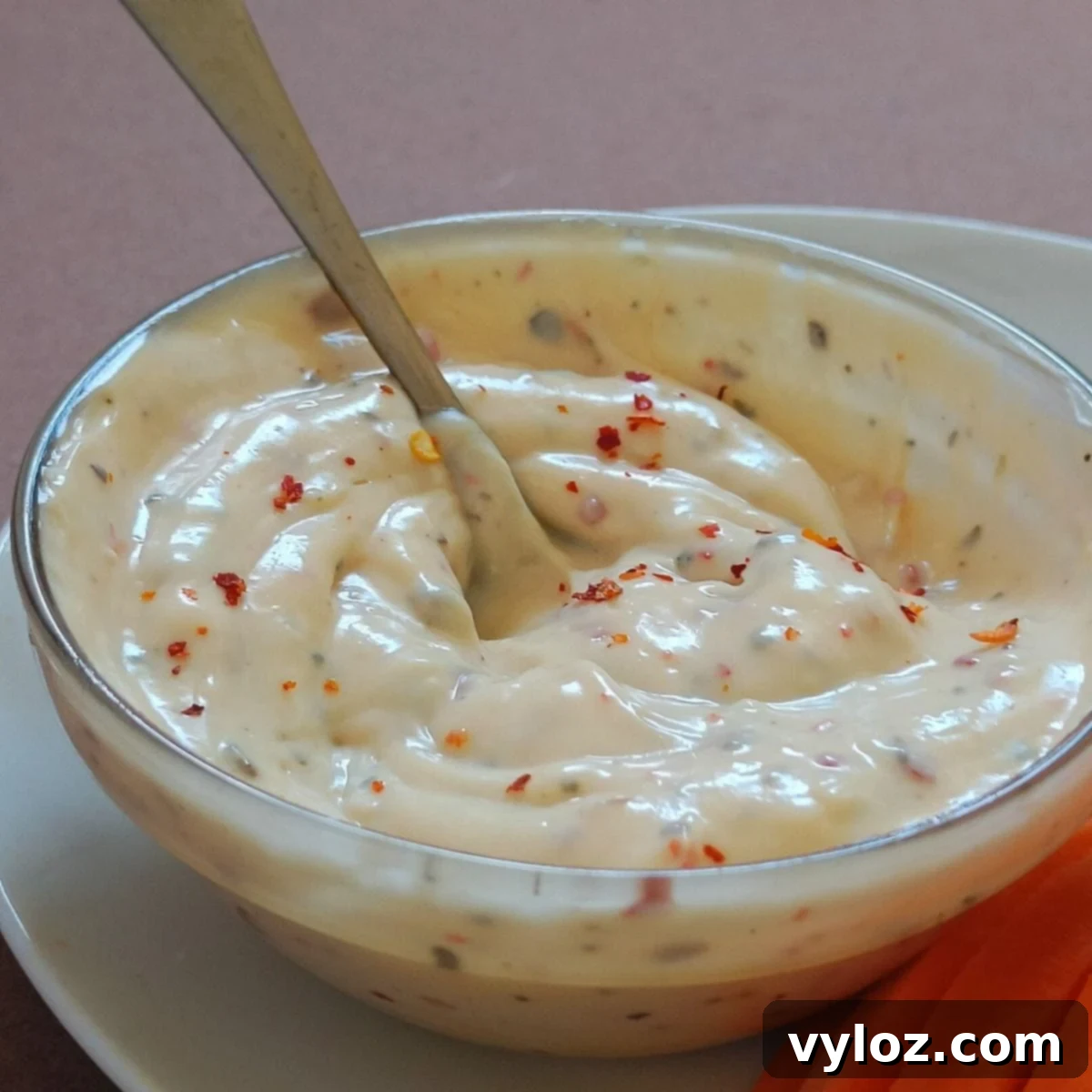 Copycat Buffalo Wild Wings Garlic Parmesan Sauce Recipe 1 featured 15474