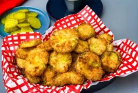 Air Fryer Crispy Fried Pickles