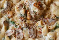 Velvety Mushroom and Spinach Pasta