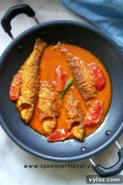 Spicy Bata Fish Curry 1 featured 3697