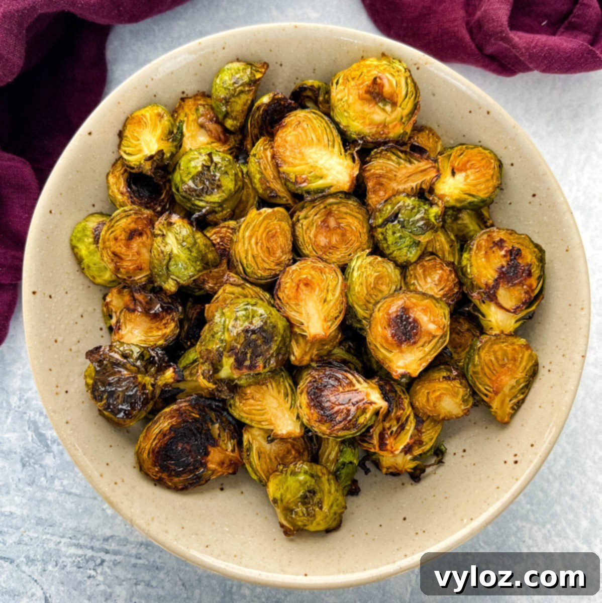 Caramelized Garlic Brussels Sprouts 1 featured 38617