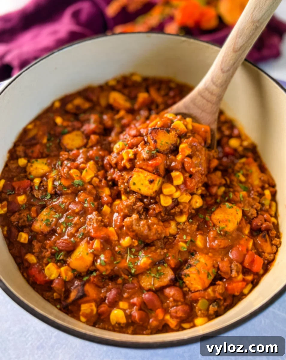 Hearty Butternut Squash Chili with Your Choice of Meat 1 featured 42276