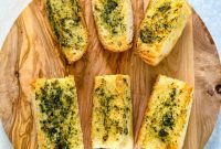 Three Irresistible Air Fryer Garlic Bread Recipes