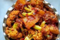 Dhaba Style Aloo Gobi Masala