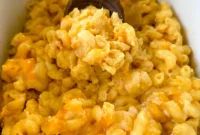 Effortless Crockpot Mac and Cheese