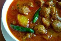Hearty Soya Chunks and Potato Curry