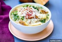 Olive Garden Copycat Instant Pot Zuppa Toscana Soup