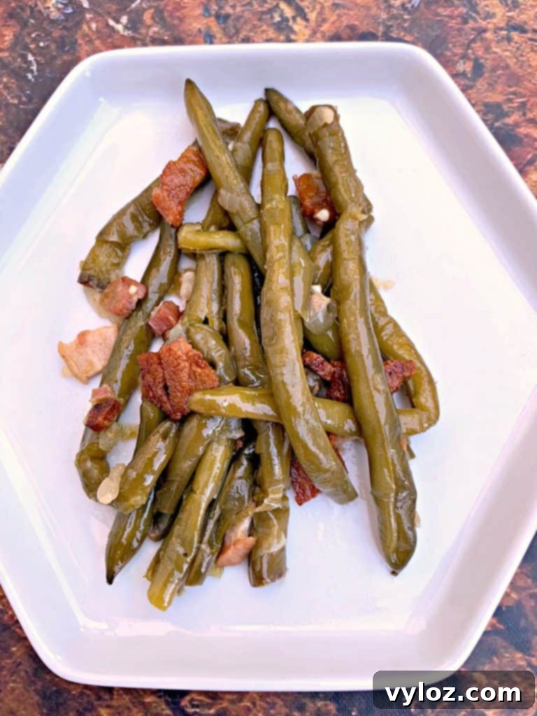 instant pot green beans on a white plate