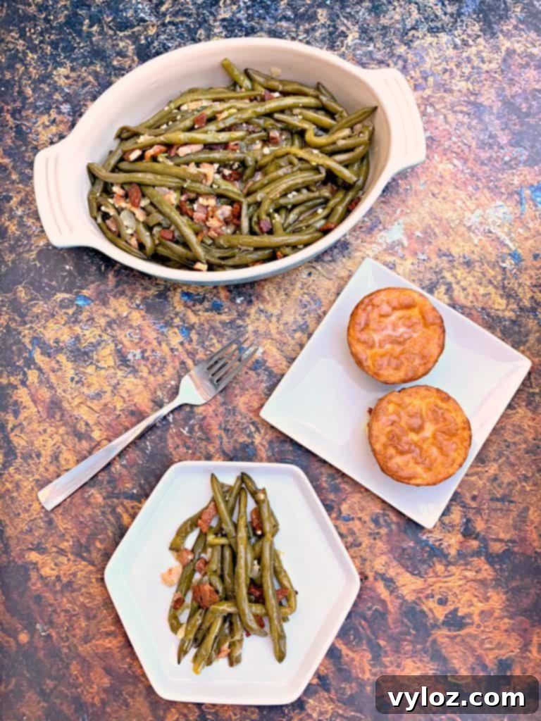 instant pot green beans in a blue bowl