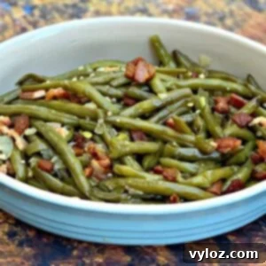 instant pot green beans in a blue bowl