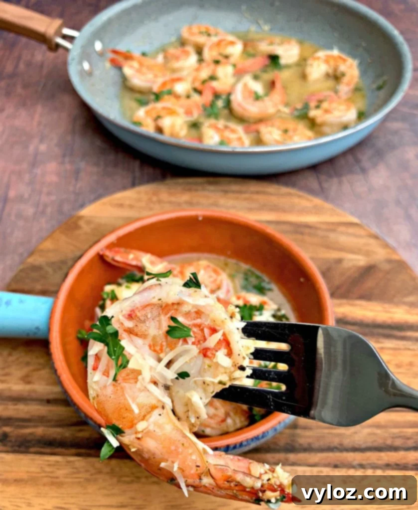 Homemade Red Lobster Garlic Shrimp Scampi 10 red lobster shrimp scampi in a pan