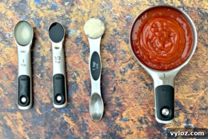 Sugar-Free Homemade Keto Cocktail Sauce 4 ingredients for keto low carb homemade cocktail sauce