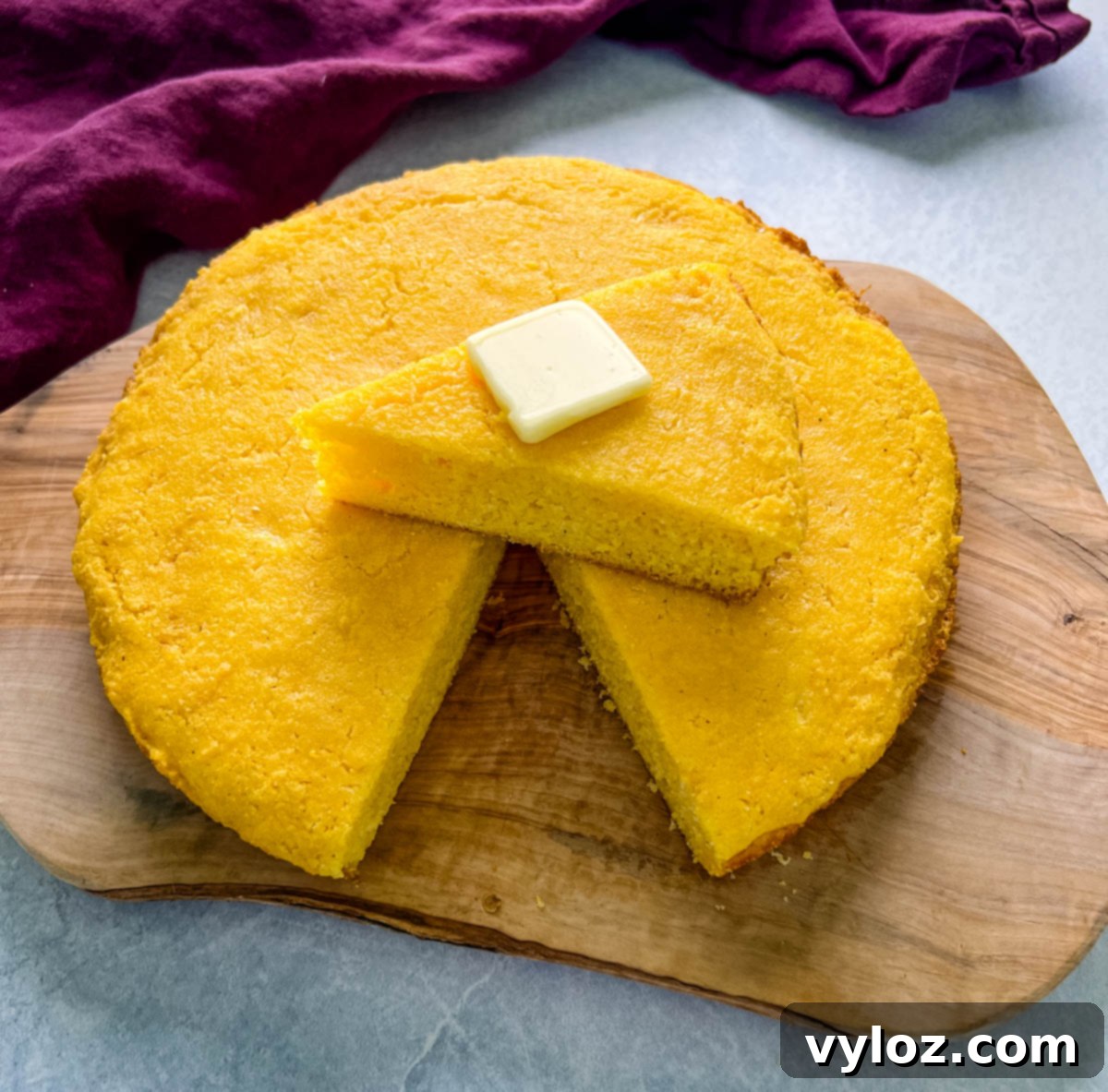 Lodge cast iron wedge pan skillet