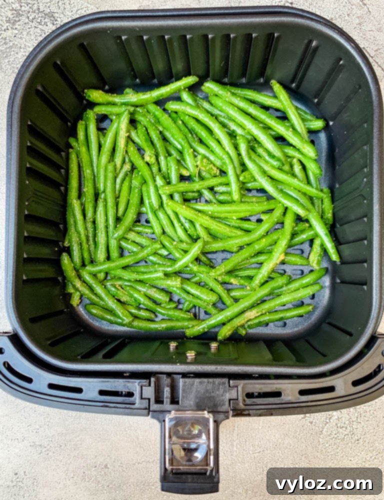 Crispy Air Fryer Garlic Green Beans 5 air fryer garlic green beans in an air fryer