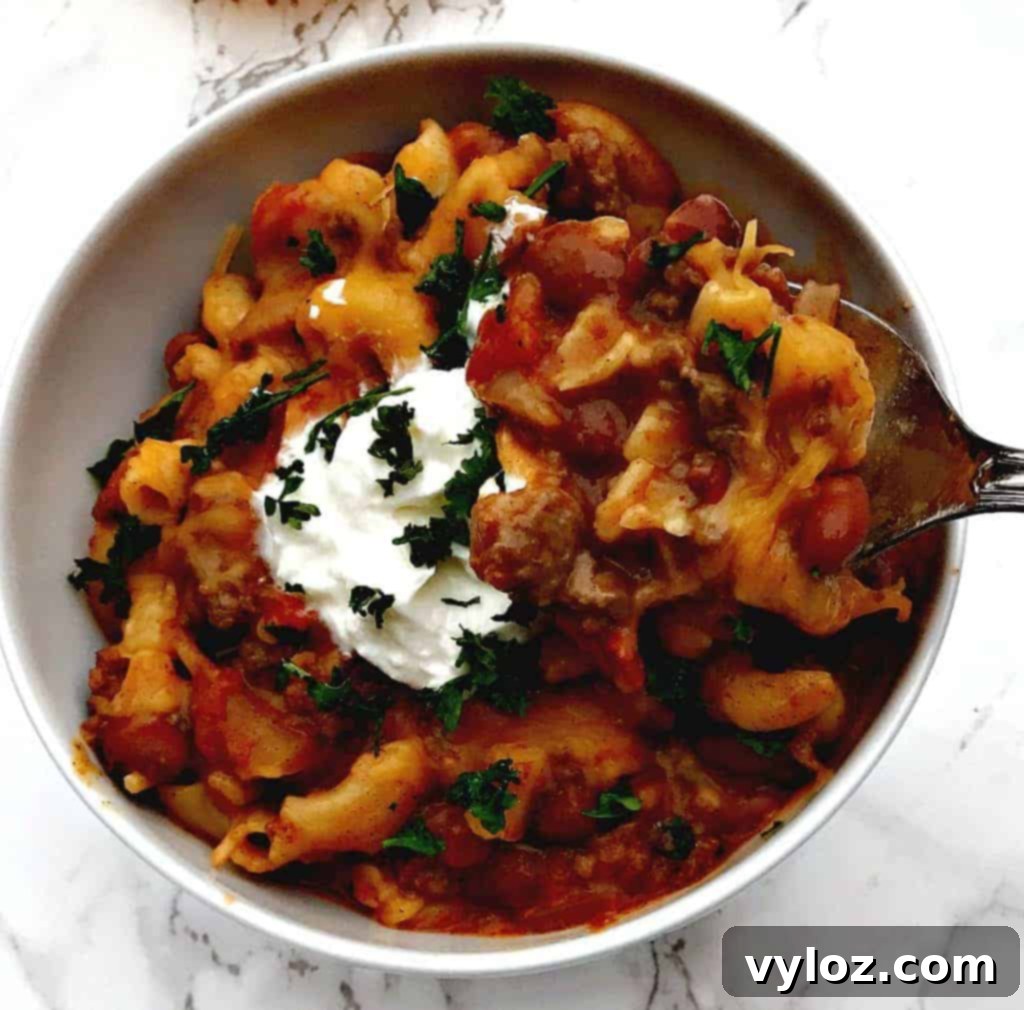 Ultimate Slow Cooker Chili Mac and Cheese 14 Slow Cooker Chili mac and cheese