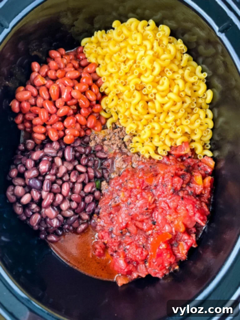 Ultimate Slow Cooker Chili Mac and Cheese 6 img 1959 5