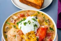 Easy Creamy Shrimp and Seafood Chili