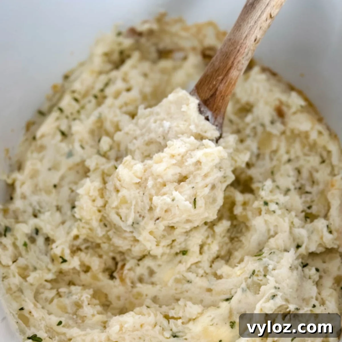 16 Essential Slow Cooker Thanksgiving Recipes 13 Slow Cooker Crockpot Make Ahead Mashed Potatoes