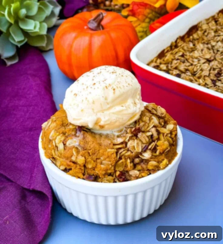 Easy Pumpkin Crisp, healthy sugar-free recipe with oatmeal and pureed pumpkin