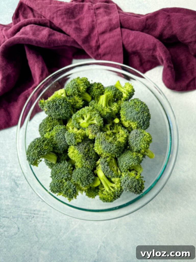Ramen Noodle Beef and Broccoli Stir Fry 5 fresh broccoli in a glass bowl