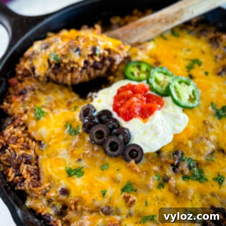 Snatched Summer Body Meal Plan 27 Quick One Pot Taco Rice Skillet with ground beef and melted cheese