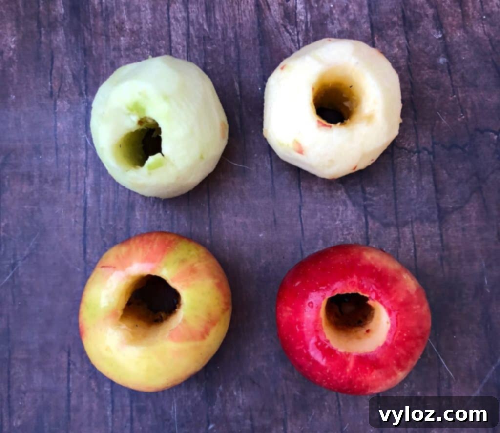 bowls of instant pot applesauce with cinnamon